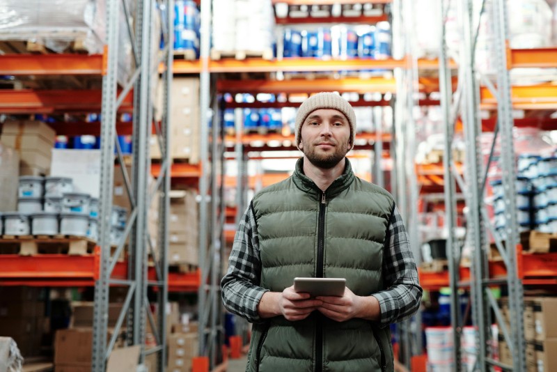 Keeping Your Warehouse Clean: Essential Strategies for Efficiency and Safety